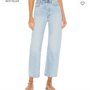 Levi's Ribcage Straight Jeans 28x29 in Light Wash